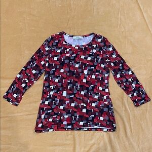 Jones Studio Red and Black Patterned Long Sleeve Top
